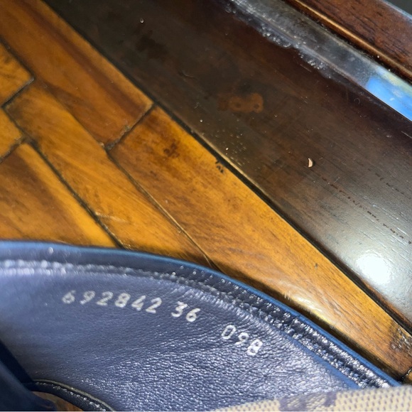 Gucci GG Platform Slide Sandal - Picture 2 of 2